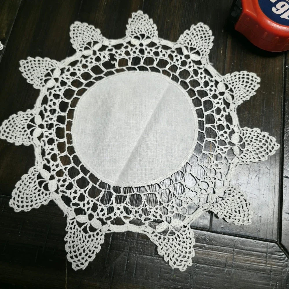 Lot of 4 Vintage White Doilies Linen Center Round Hand Crochet Lace Border Set